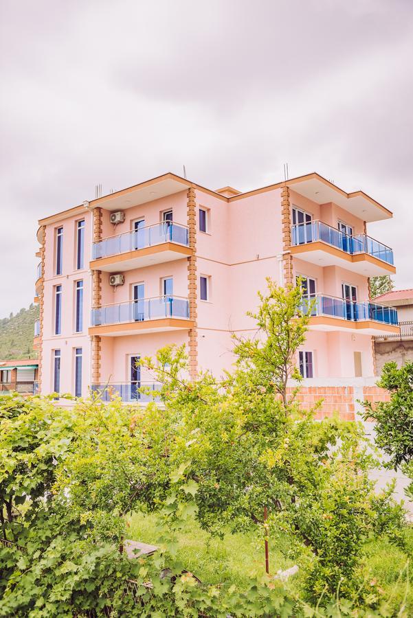 Apartments Krstovic Sutomore Eksteriør bilde