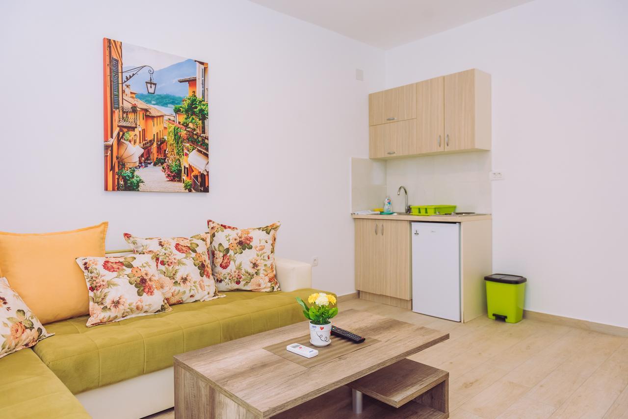 Apartments Krstovic Sutomore Eksteriør bilde